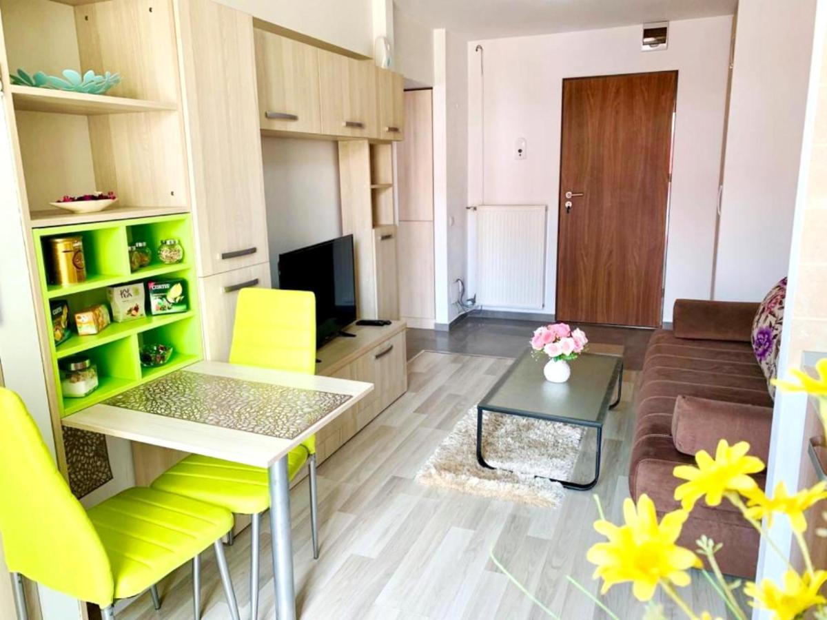 ياش Emma Accommodation - Clean And Comfortable Apartment المظهر الخارجي الصورة